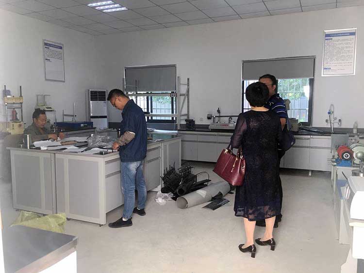 参观成都高校实验中心